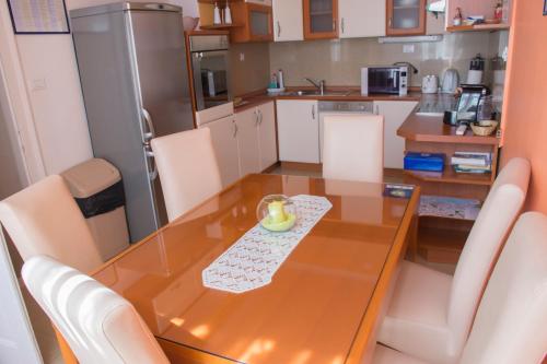 Apartment Baćo - image 8