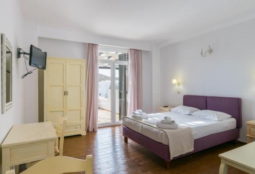 Malion Rooms Milos