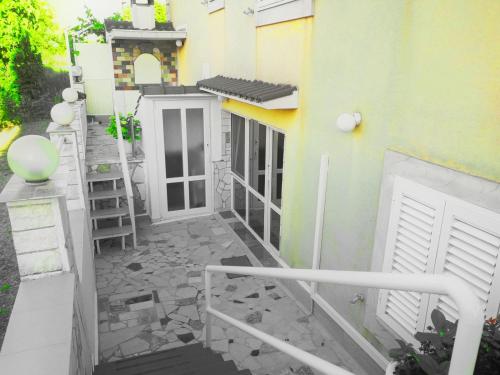  Affordable apartment Ivana, Unterkunft in Stobreč