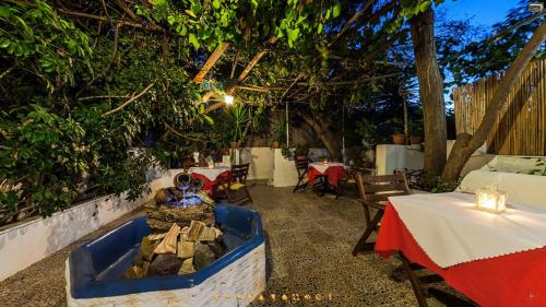 Hotel Dionysis Studios - image 6