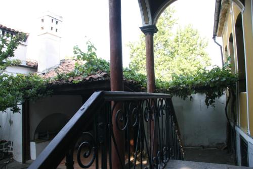Guest House Old Plovdiv - image 11
