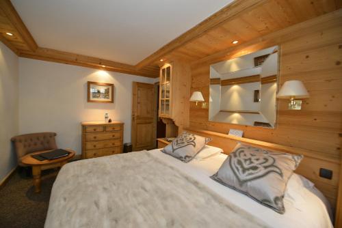 Classic Double Room - Village View