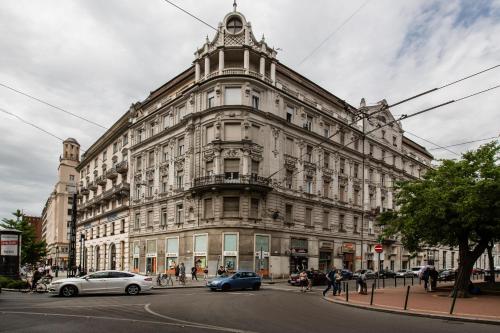 W2 Synagogue Apartment - image 3