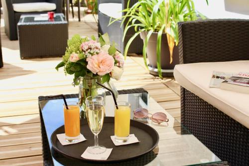 Logis Hotel - Le Charleston - image 5