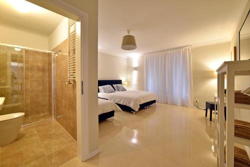 B&B Downtown Zagreb Room Type - Deluxe Triple Room