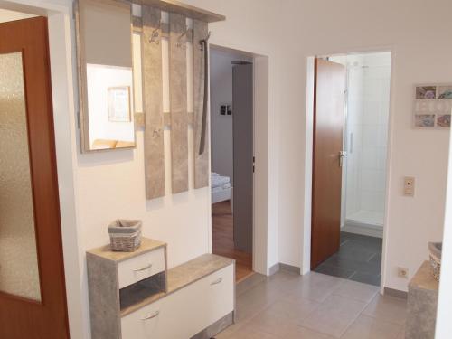 Apartment image 6