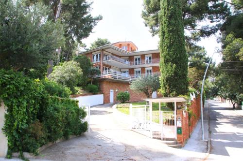  Gran Villa entre mar y montaña in Castelldefels