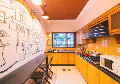 ห้องครัว, ซอสเทล ไมซอร์ (Zostel Mysore) in วิไชยนคร