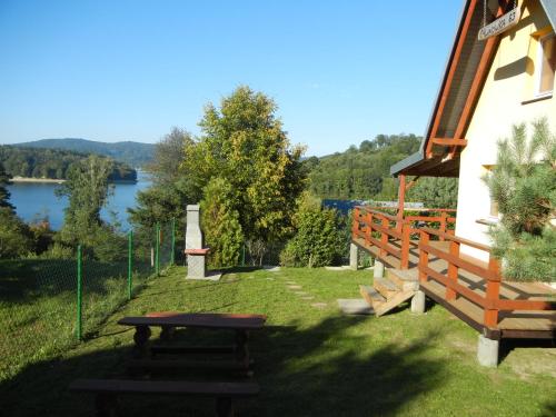 Domek nad jeziorem, Kalinówka w Olchowcu, Solina (Domek nad jeziorem, Kalinowka w Olchowcu, Solina) in Olchowiec