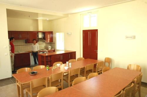 Cozinha, AuxR Etape La Maison du Randonneur in Auxerre