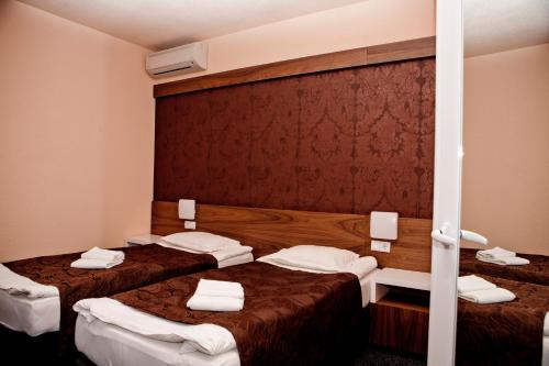 Hotel Serdica - image 13
