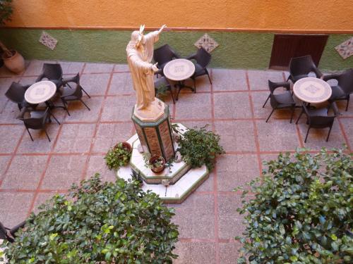 Hostal Loreto - image 5