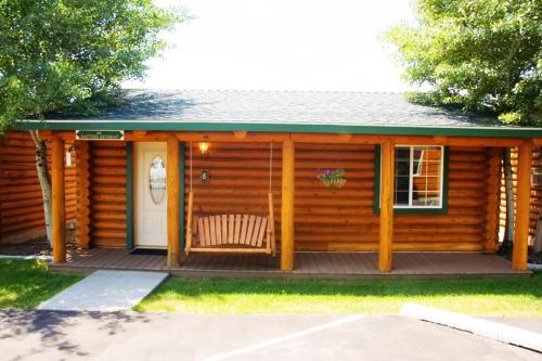 Cabin Creek Inn - 숙소 외관