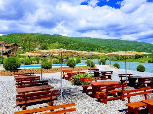 Restorāns, Pansion Baša (Pansion Basa) in Ustikolina