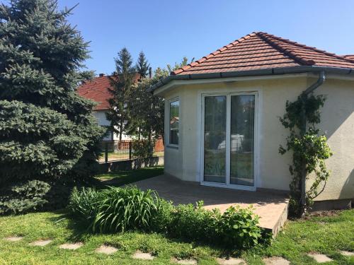  Bella Apartman, Unterkunft in Pákozd