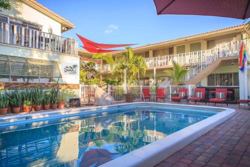 The Big Coconut Guesthouse - Gay Men's Resort – Fort Lauderdale, FL