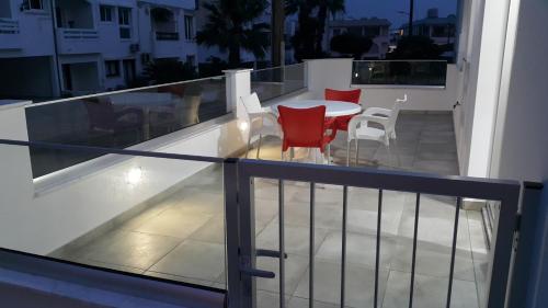 CHRIS'S HOLIDAY APT - AYIA NAPA 2
