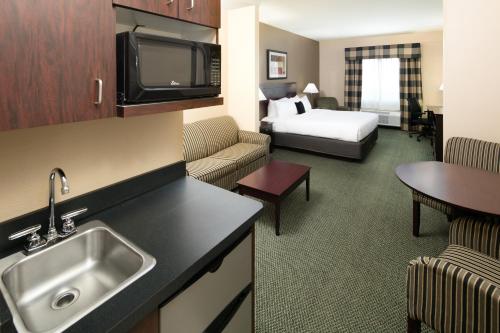 Country Inn & Suites by Radisson, Elizabethtown, KY