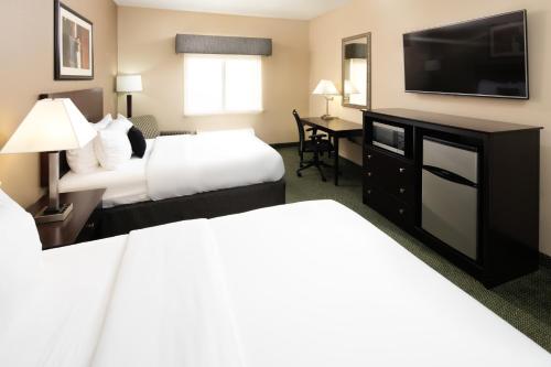 Queen Room with Two Queen Beds - Disability Access/Non-Smoking