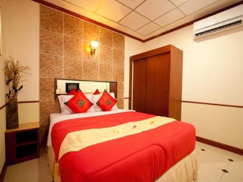 room detail thumbnail 0