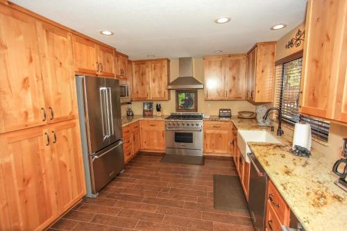 The Lodge at Snow Summit Home - image 2