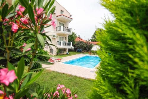  Rose Home Icmeler Daily Weekly Rentals in Marmaris