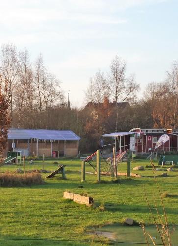 Aktivitātes, Am Kanal in Neuhaus (Oste)