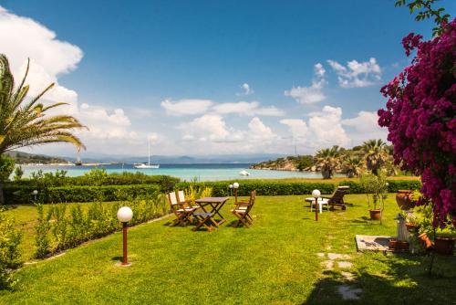  Bouganvillia Villa Latura, Pension in Ormos Panagias