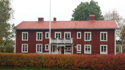 Nya Strandgårdens Wärdshus - Accommodation - Kristinehamn