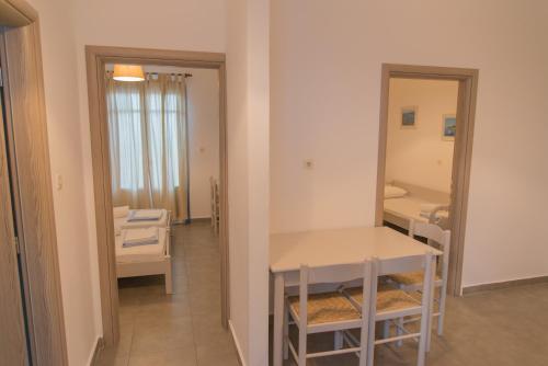 Ostria Hotel & Apartments in Andros