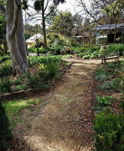 The Oaks Lilydale Accommodation
