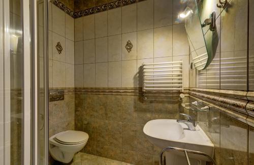 Deluxe Double Room image 1