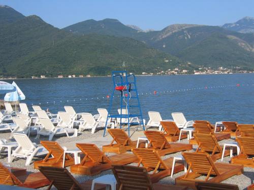 Beach, Guest House Villa Kosa in Bijela