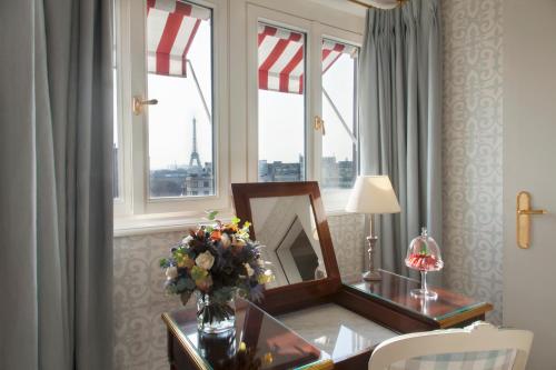 144334220 Le Bristol Paris - an Oetker Collection Hotel