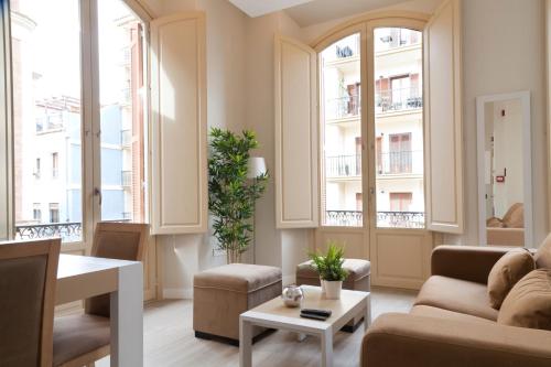 Apartamentos Pinar Málaga Centro - Carretería - image 5