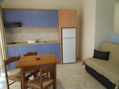Konyha, Irida Studios in Agios Nikolaos