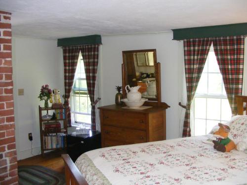 The Tartan Fox at the Meadmere - image 2