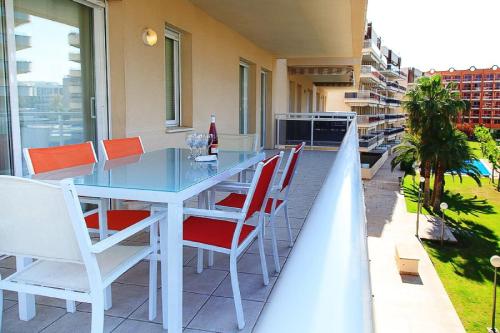 UHC Ventura Park Apartments - image 5