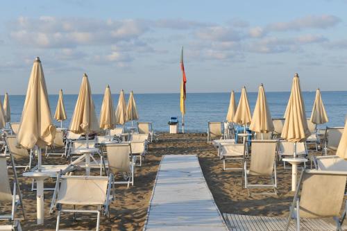 playa, Hotel Miramare in Latina