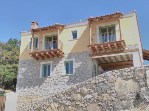 Petrino Hotel de charme Aëtorráchi
