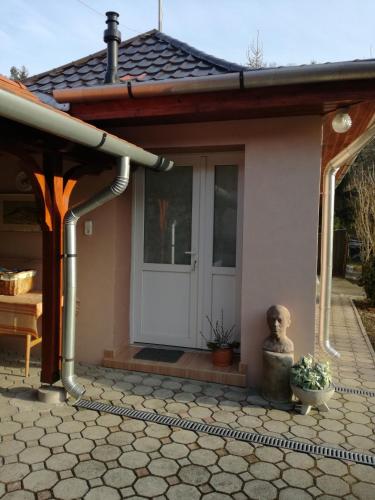  Pihenj meg Apartman in Sirok