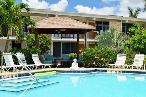 Dolphin Key Resort - Cape Coral