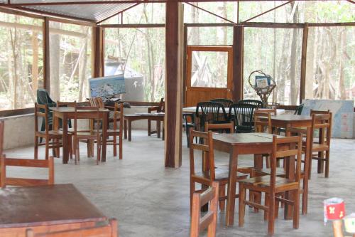 Restaurant, Campamento Yaax Che en Calakmul in Chicanna