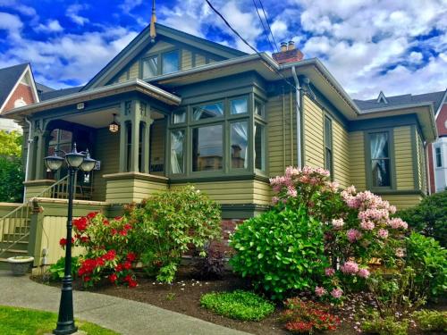 Robert Porter House Inn - Accommodation - Victoria