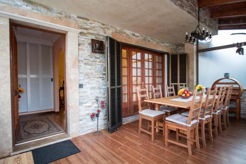 Casa Svit - Tap to explore photos