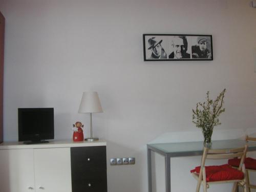 Celic Art Apartments - image 9