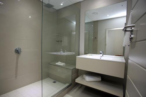 Luxury Twin Room image 4