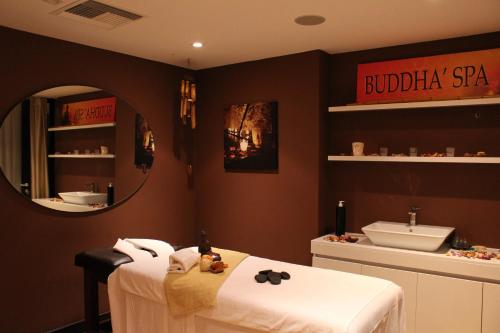 Privilege Hotel & Spa - image 10