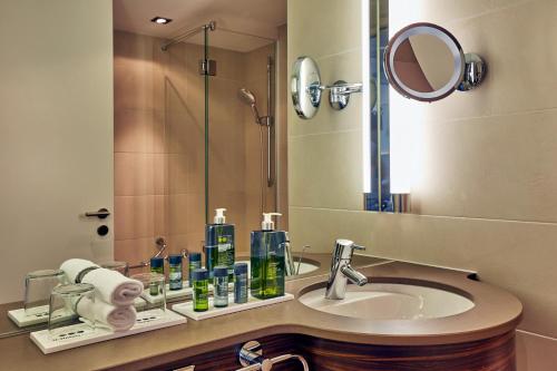 H4 Hotel Solothurn - image 13