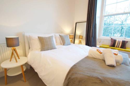 JOIVY Modern City Centre Flat next to Calton Hill, Edinburgh (Foto 9)